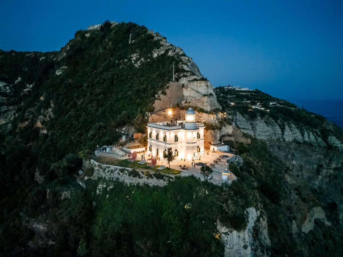 Faro Punta Imperatore Forio  Exterior photo