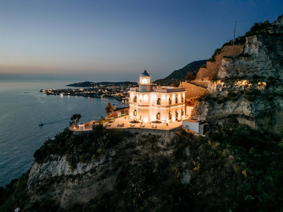 Faro Punta Imperatore Forio  Exterior photo